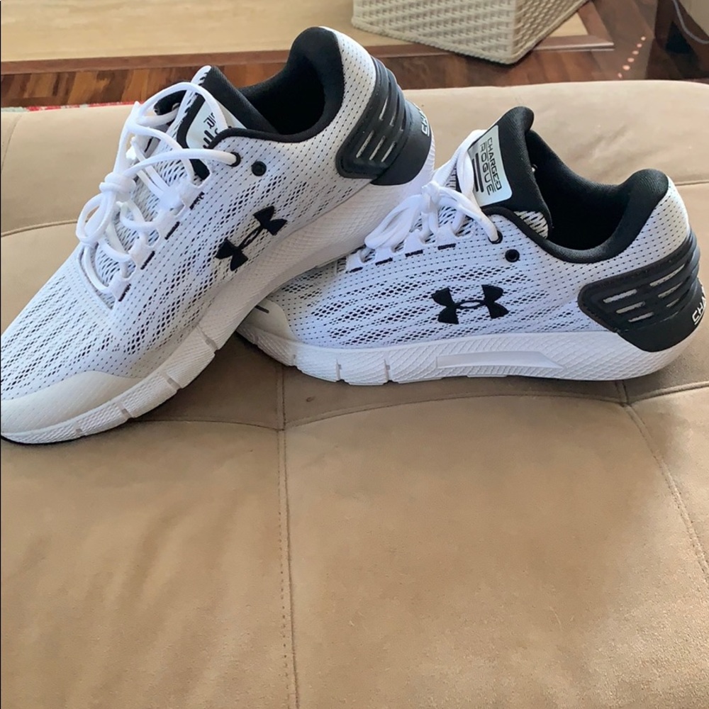 Under Armour Charged Rogue Shoes size 12